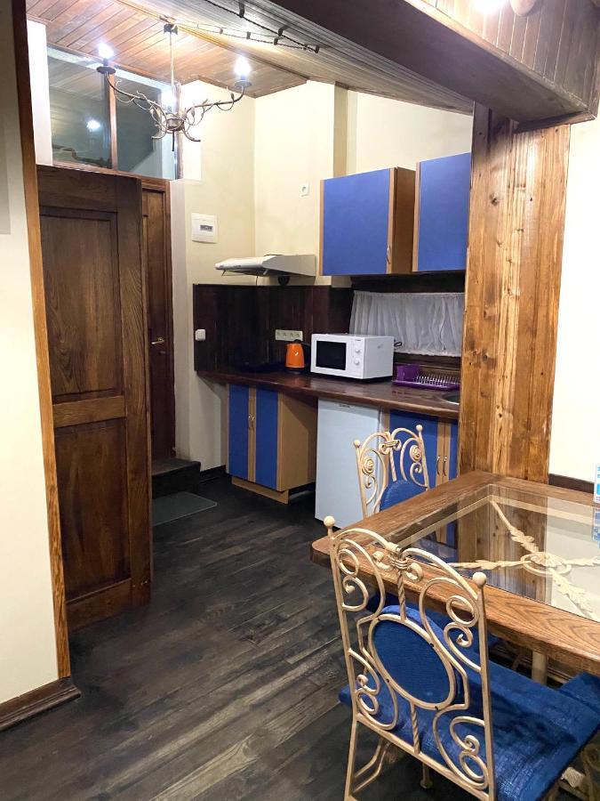 Квартира В Центрі На Вулиці Лесі Українки 19 Lviv Exterior photo